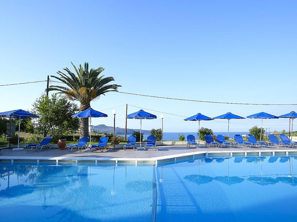 Hotel Eleftheria 3*