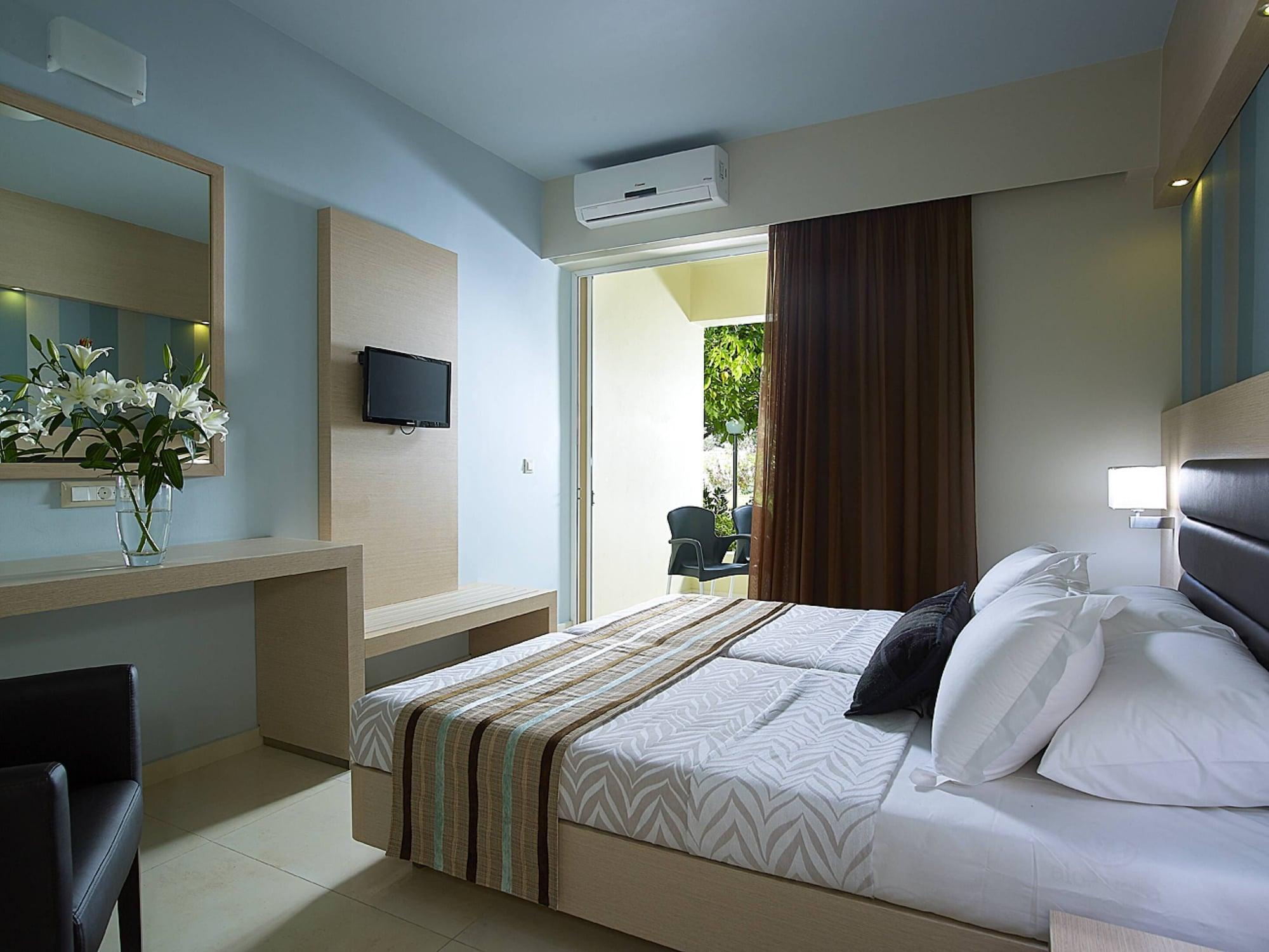Eleftheria 3* Agia Marina